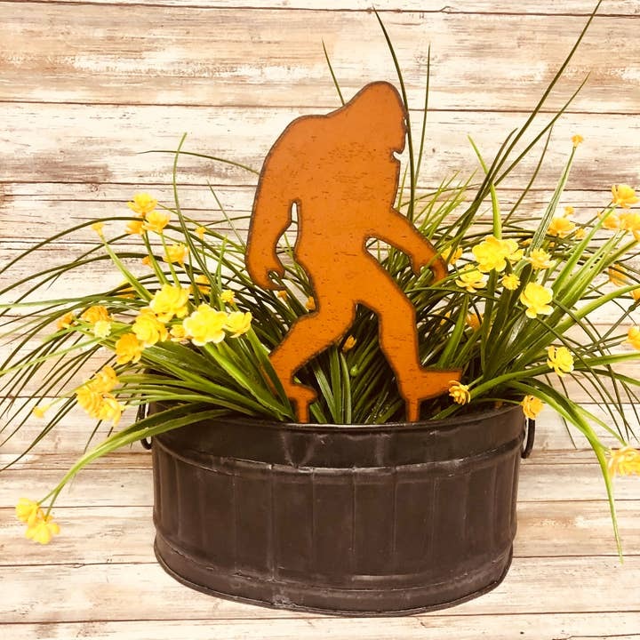Bigfoot Rusty Metal Plant/Yard Stake